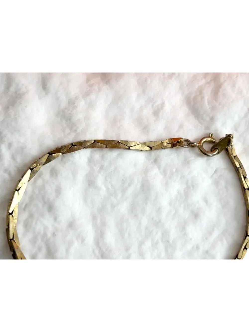 Gold Toned Cobra Chain Minimalist 80's Vintage Bracelet